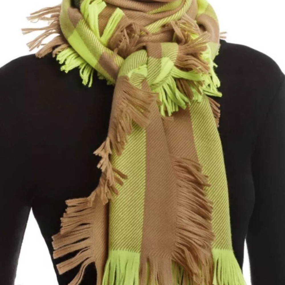 Authentic BURBERRY Cashmere Half Mega Check Fringe Scarf Neon Yellow - Picture 5 of 9